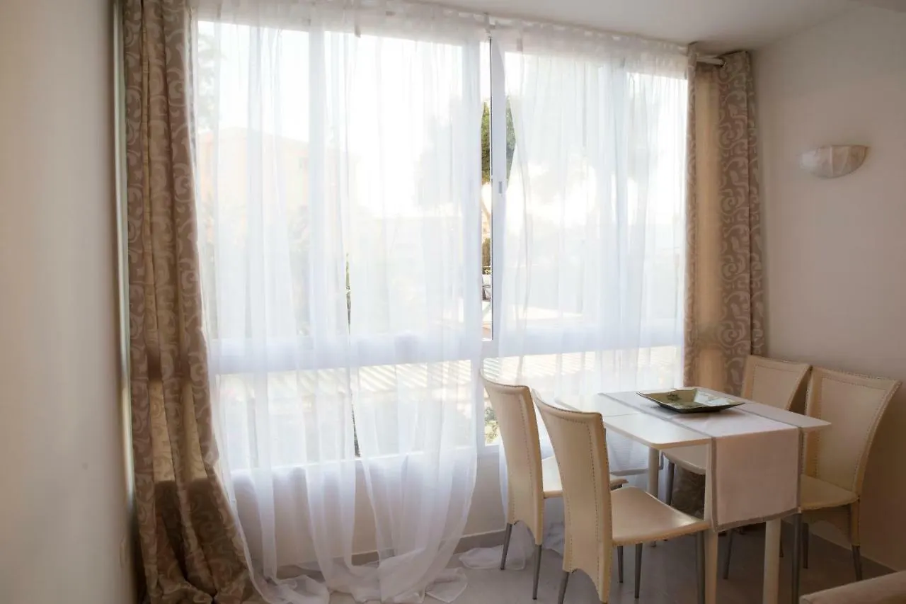 Casa Tiki Apartment Estepona 0*,